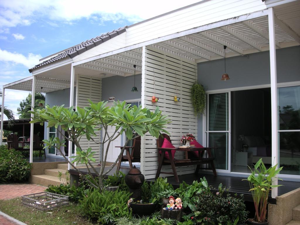 Baan Rim Klong Resort Sukhothai Exterior photo