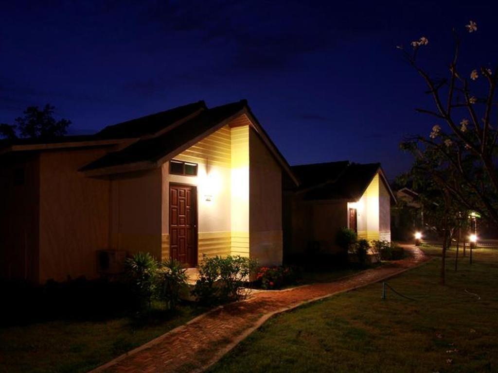 Baan Rim Klong Resort Sukhothai Exterior photo